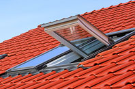 Slackhead roof window